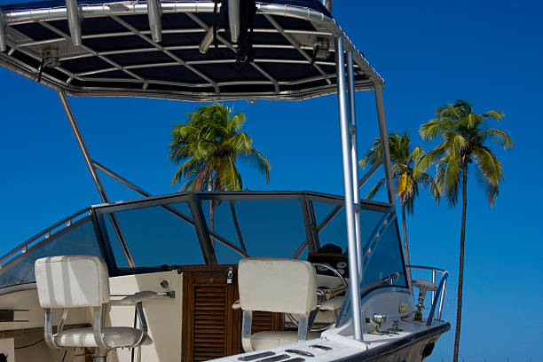 What is the Best Sun Shade for Boat Comfort and UV Protection?